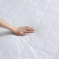 SEVOBAL Mattresses Cotton Percale Quilted Mattress Pad With Moisture Wicking And Plush Comfort For Bedroom, White, 84"*72"*0.8"